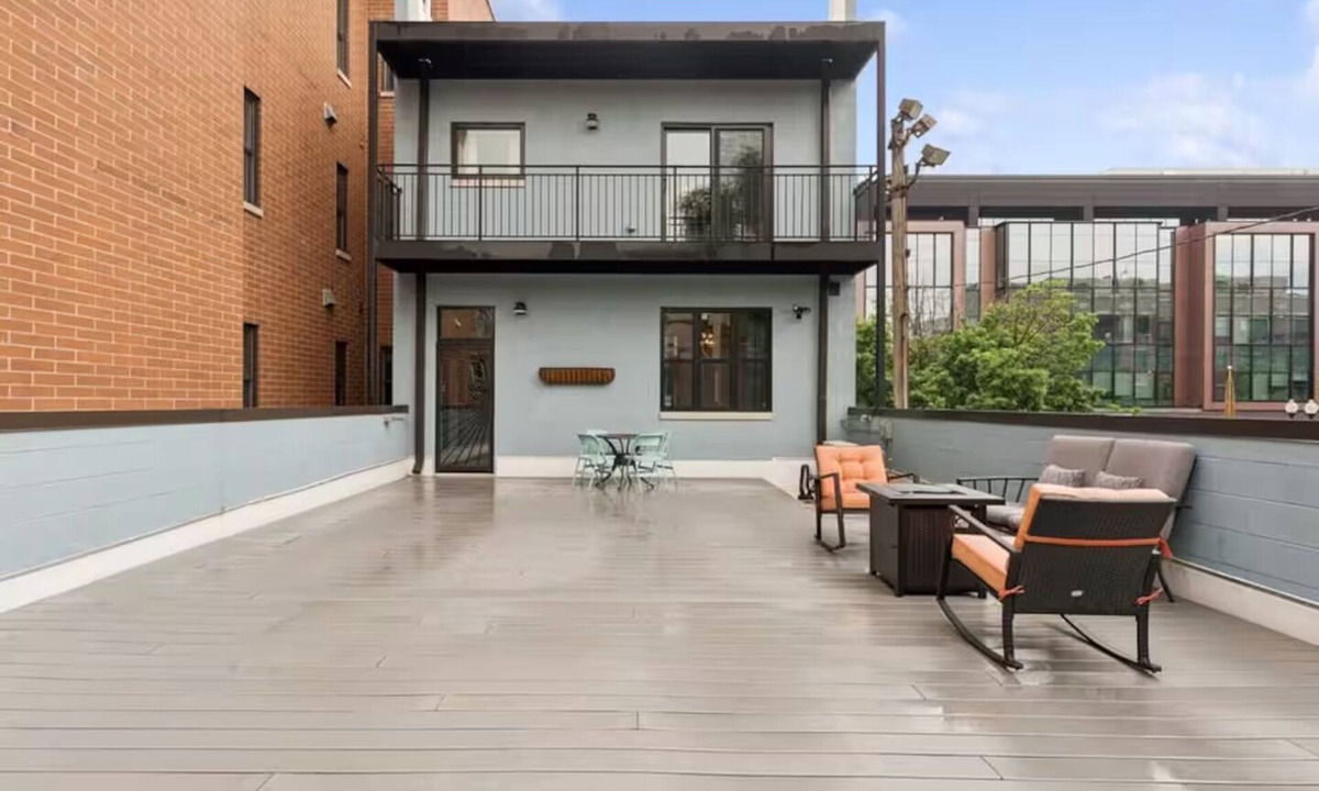 Lakeview Apartment | Northhalsted Terrace · Modern Luxury for an Unforgettable Chicago Stay