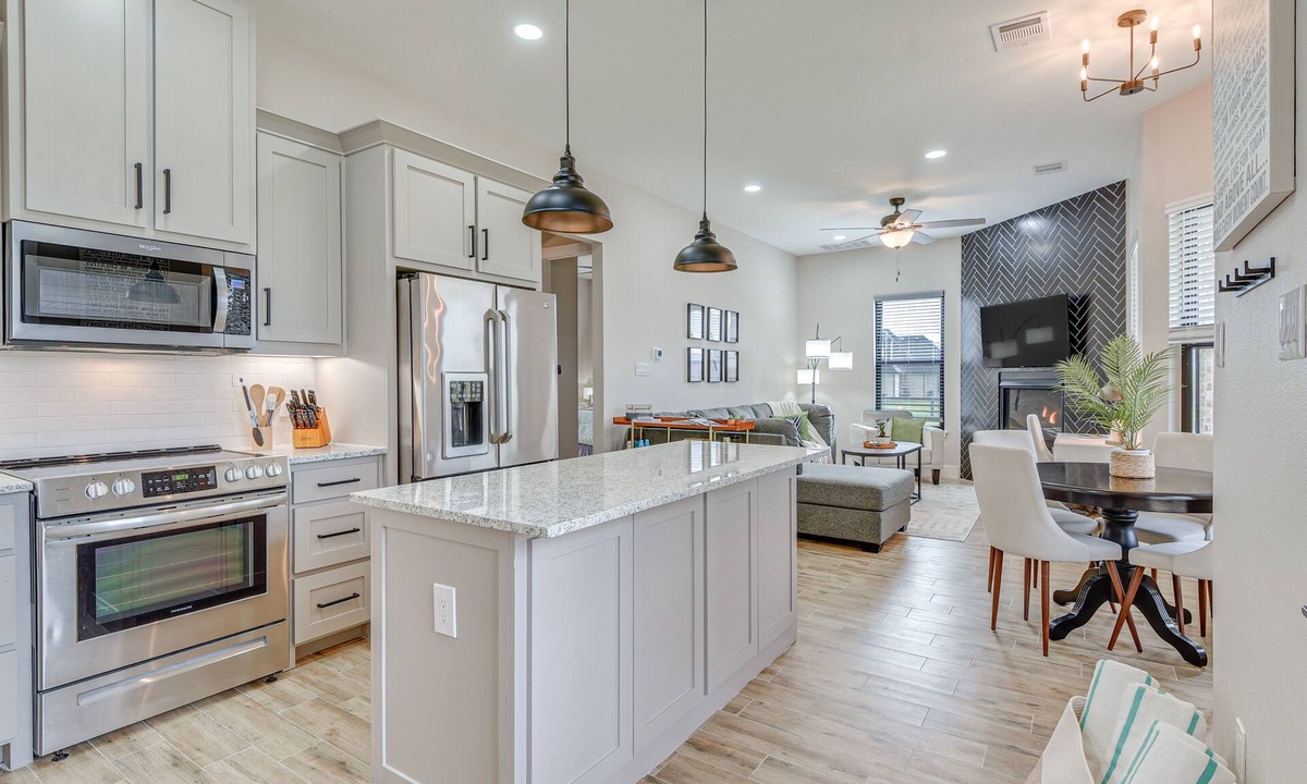 Argyle Cottage | Northlake Vacation Rental w/Pool & Hot Tub Access