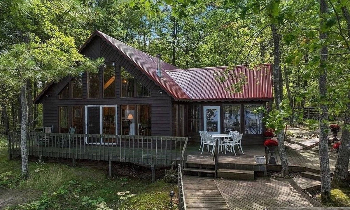 Reserve Ski Chalet | Northwoods cabin with private dock
