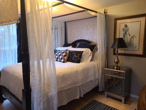 Halifax Apartment | Nostalgic Enchanting Home