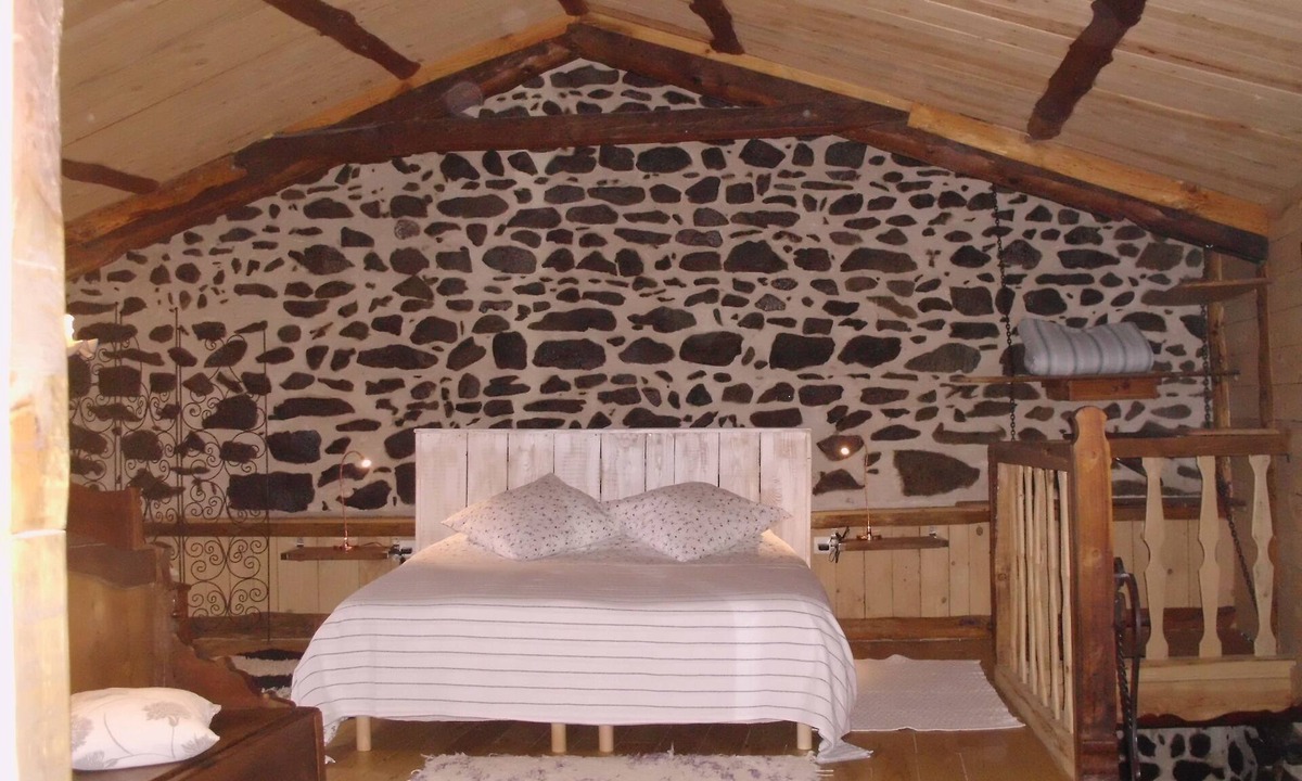 La Chaise-Dieu House | NotreBergerie, Baffour La Chaise Dieu