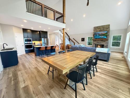 Blairsville House | Nottely Retreat