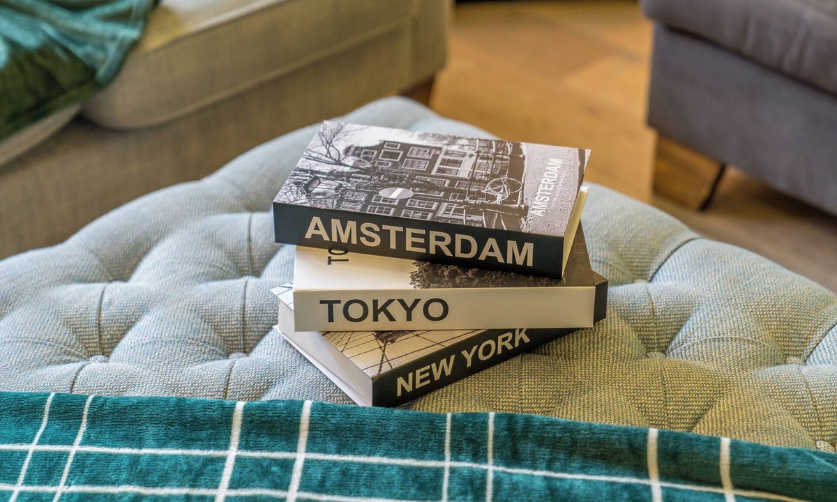 Dalgarno Apartment | Notting Hill Canal view balcony