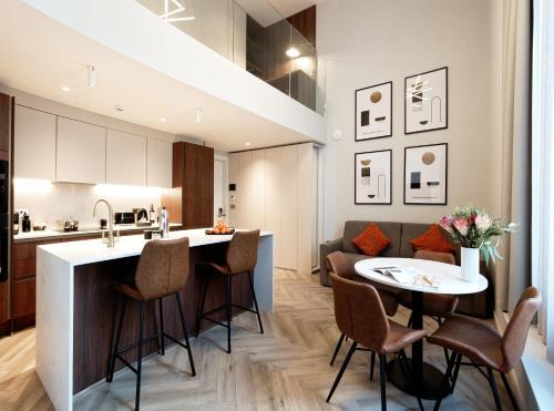 Pembridge Apartment | Notting Hill Hyde Park Studios by D'Montrio