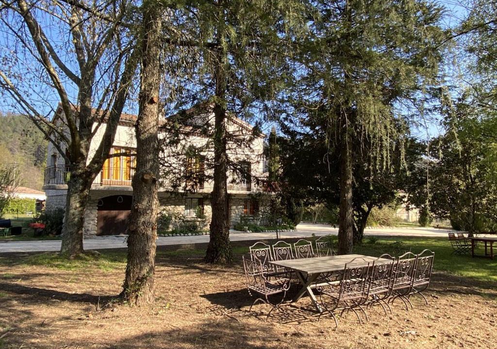 Jaujac Villa | NOUVEAU Villa Olga