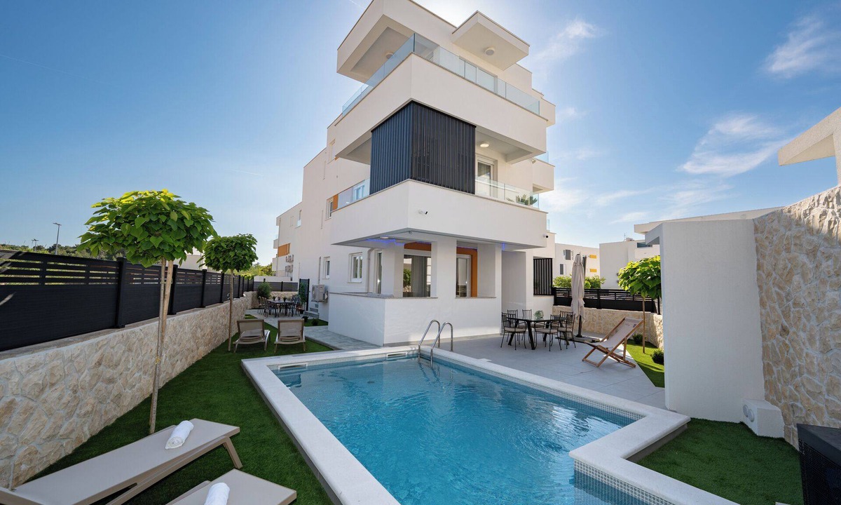 Zrce Apartment | Nova Luxury Residence apartment with private heated pool
