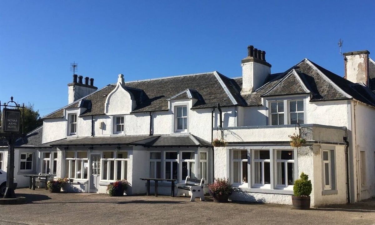 Evanton Hotel | Novar Arms Hotel
