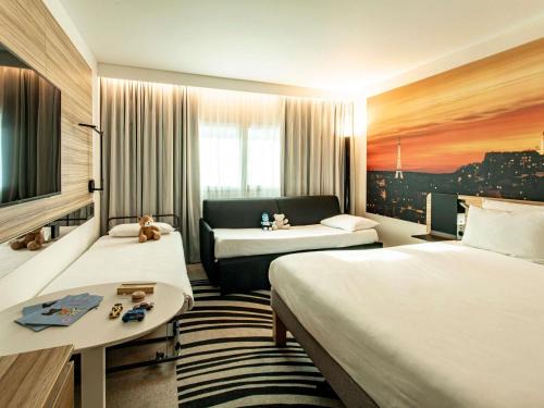 Quartier du Petit-Montrouge Hotel | Novotel Paris 14 Porte d'Orléans