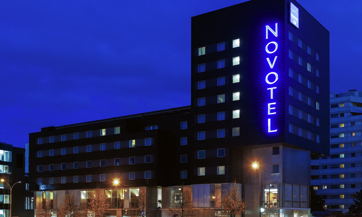 Porte d'Asnieres Hotel | Novotel Paris 17