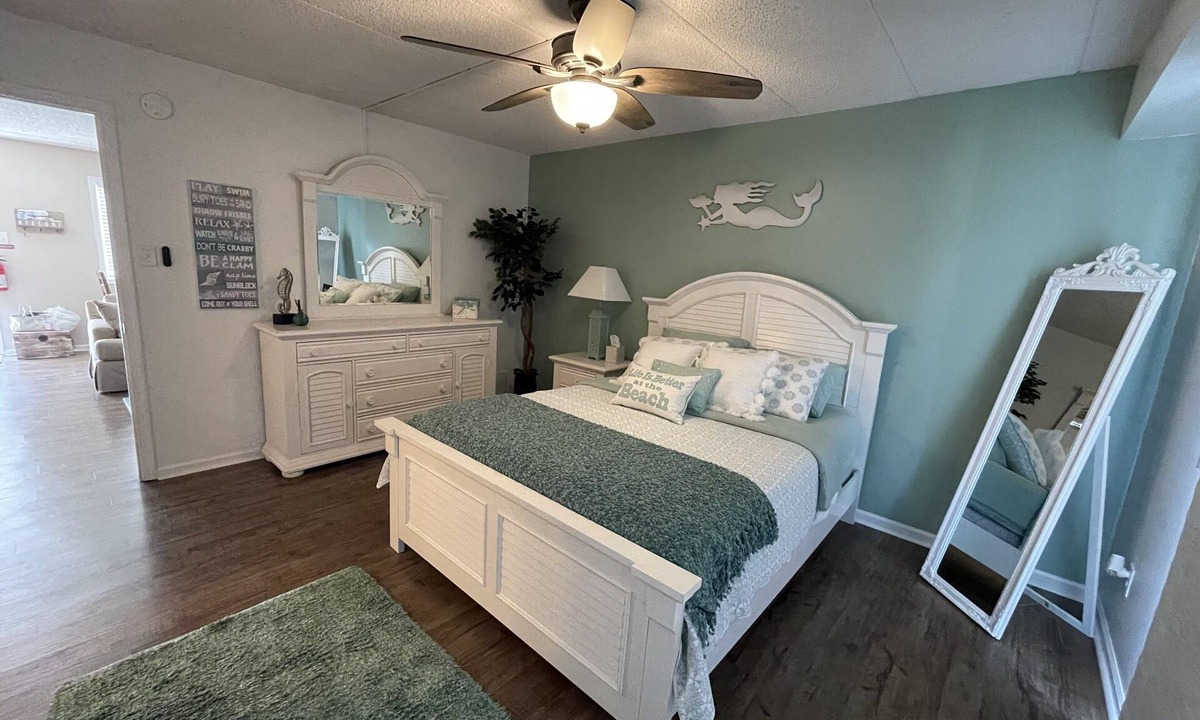 Southend Condo | Now Accepting Summer 2025 Reservations