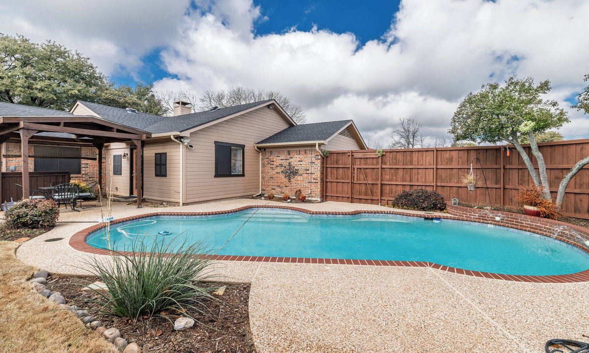 Frisco House | nPool, Game Room & Sleeps 12 – World Cup Ready