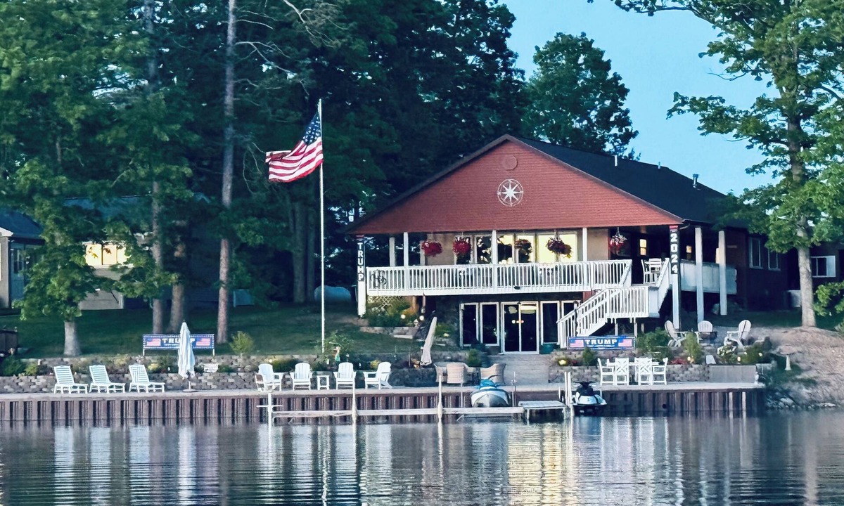 Lupton House | nSPECIAL 🔥 Lakefront Dock, Swim Raft, Firepit, Sleeps 16 All Sports Lake-