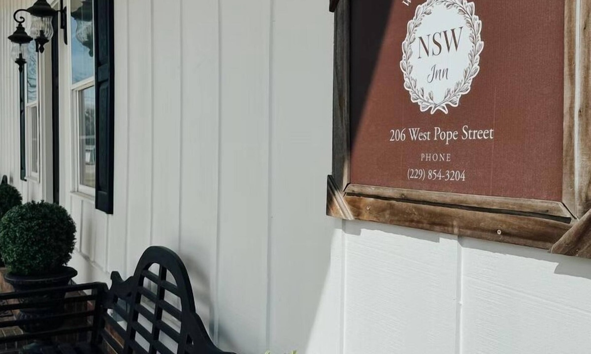 Sylvester Hotel | NSW Inn