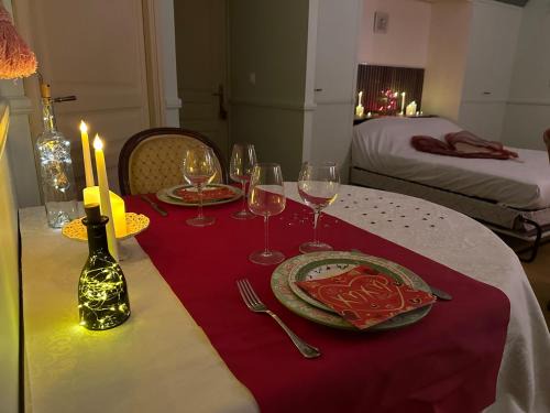 Montbrun-les-Bains Apartment | Nuit romantique au château des Gipières