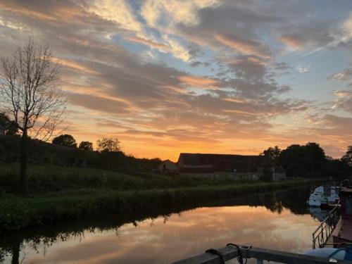 Chaumot Boat Rental | Nuit sur l'eau