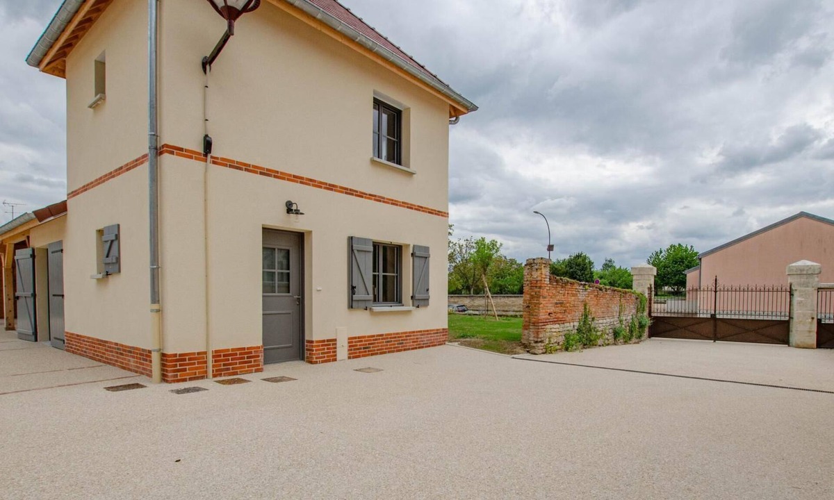 Morvilliers House | Number 1 - MORVILLIERS