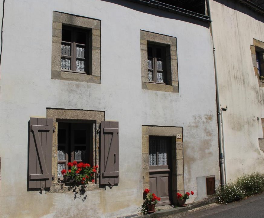 Rochefort-en-Terre House | "Number 26" Town House