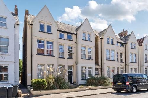 Cliftonville House | Number 5