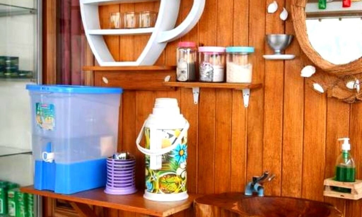 Batudaka Island Bed & Breakfast | Nur Homestay Mini Resto and Souvenir