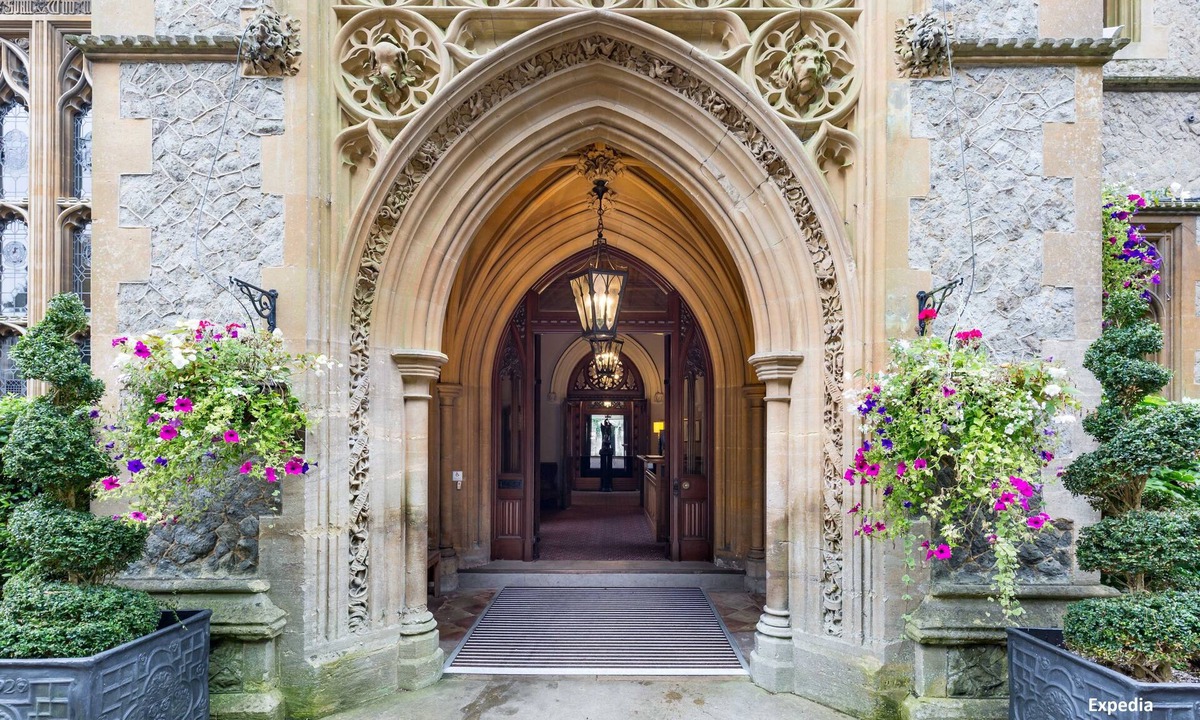 Nutfield Hotel | Nutfield Priory Hotel And Spa