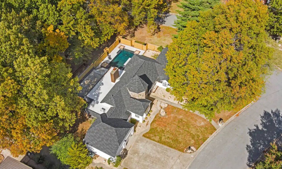 Springdale House | NWA Getaway Pool, Arcade, Trails