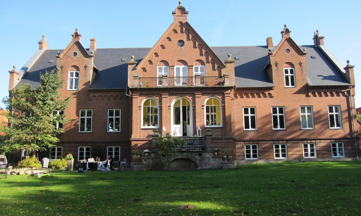 Nykobing Falster Bed & Breakfast | Ny Kirstineberg Gods Bed & Breakfast