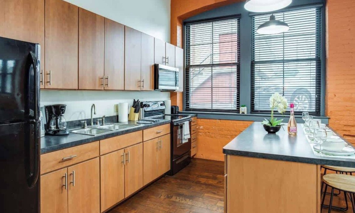 Downtown Rochester Apartment | NY Style Centric Loft w/King