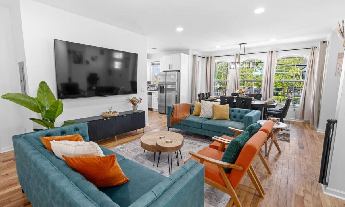 Constable Hook Apartment | NYC 20min | Free Parking | Hot Tub | EWR 15min