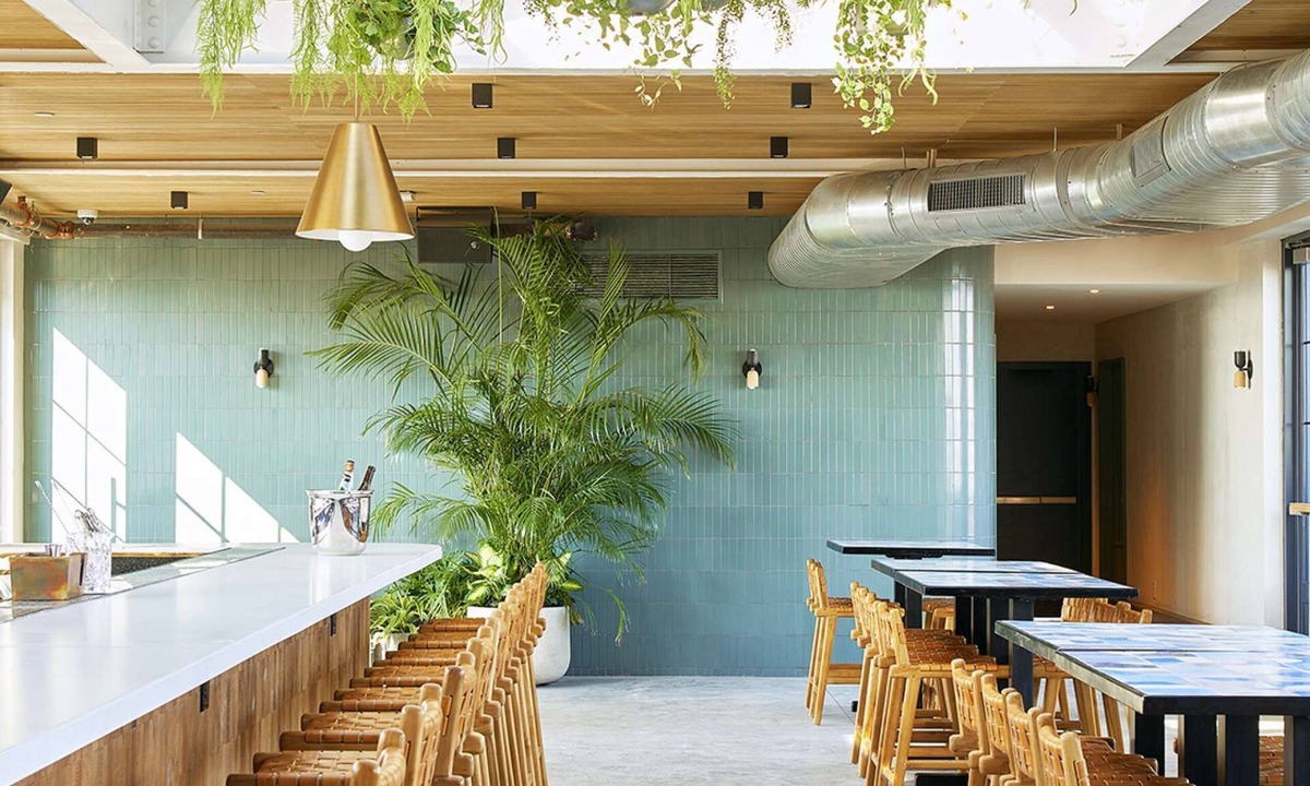 Queens Hotel | NYC Beach Stay | Spa. Pool. Shuttle + Rooftop Bar