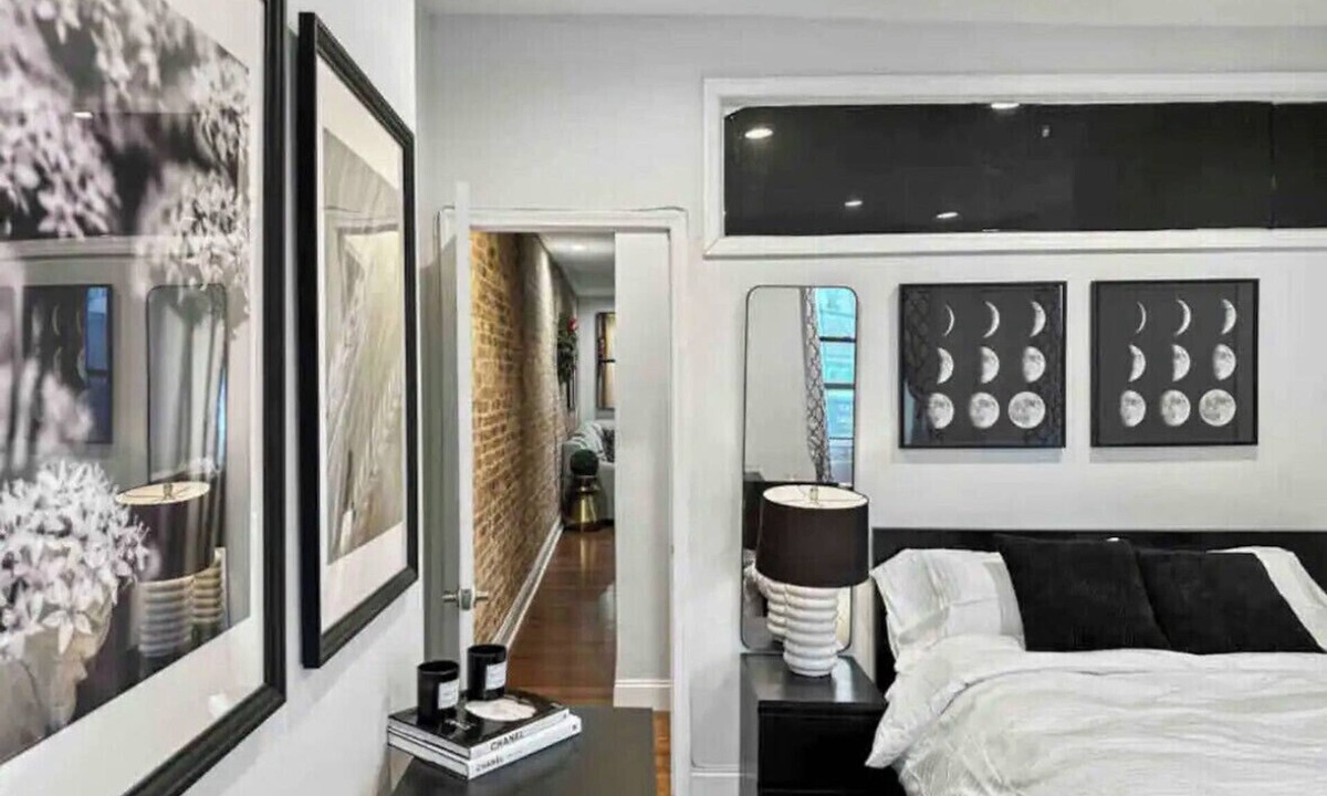 Central Park North Apartment | NYC XL 3 bedroom 4 bed Brownstone Gem !