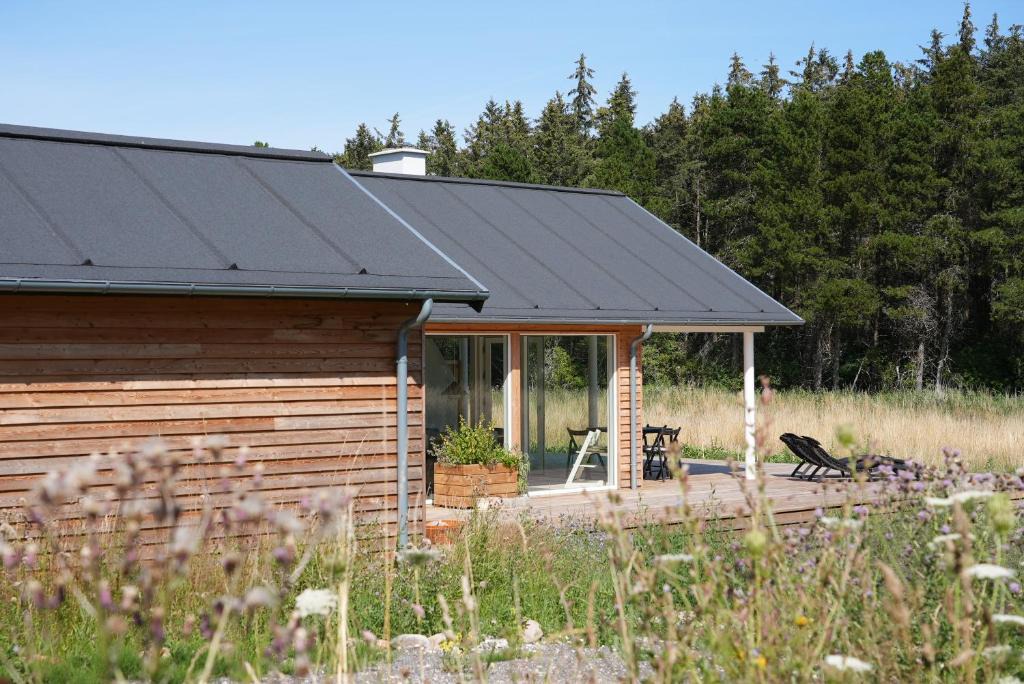 Stege House | Nyt hus med skøn udsigt til skov