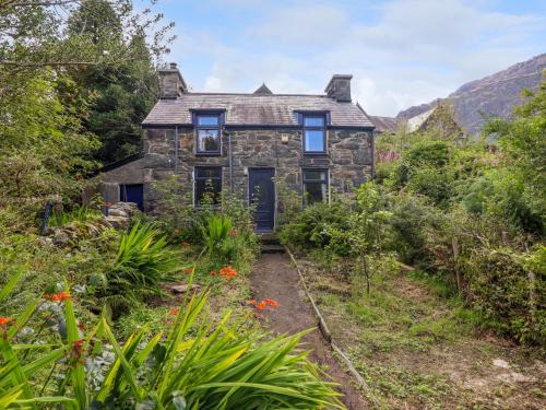 Rhiwbryfdir House | Nyth Yr Eryr