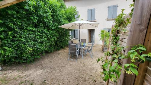 La Chapelle-de-la-Tour Apartment | O'Haras