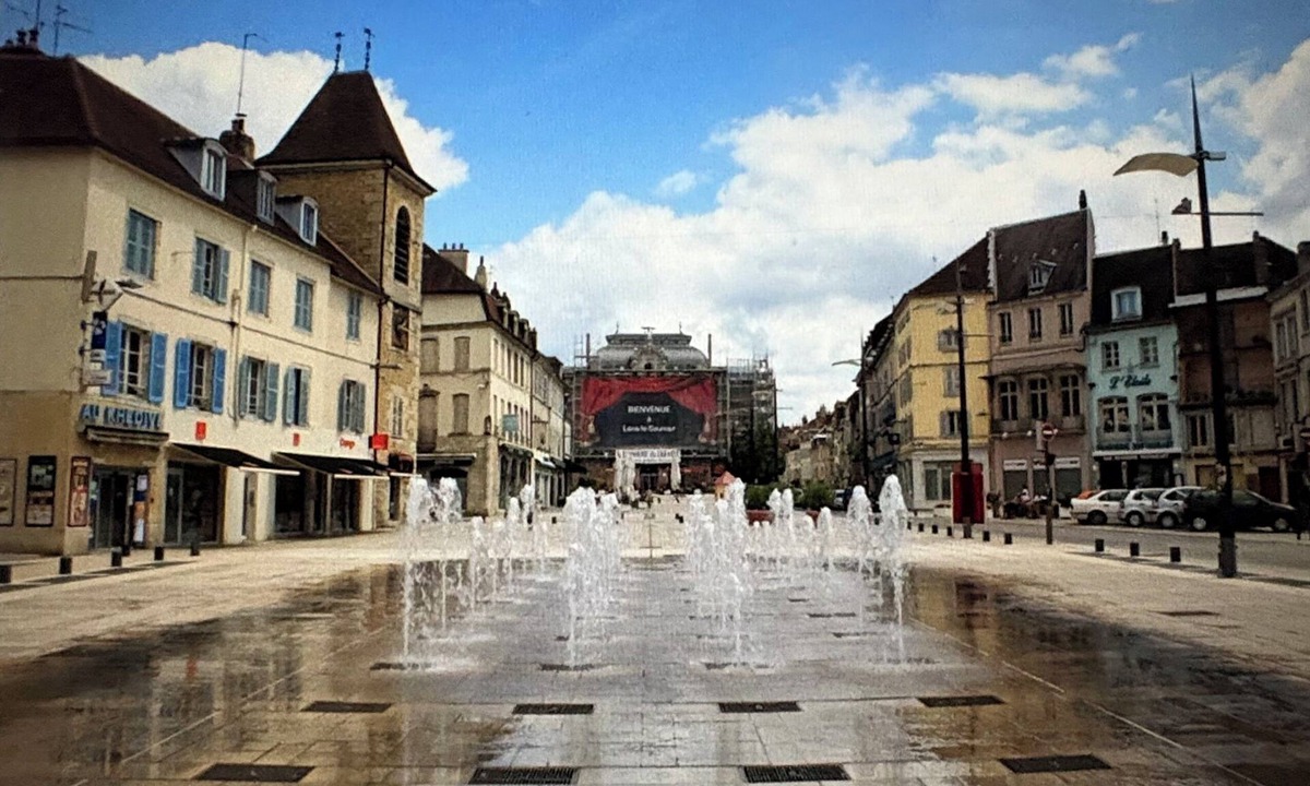 Lons-le-Saunier Apartment | O'SALINE. 3* bed and breakfast for curists
