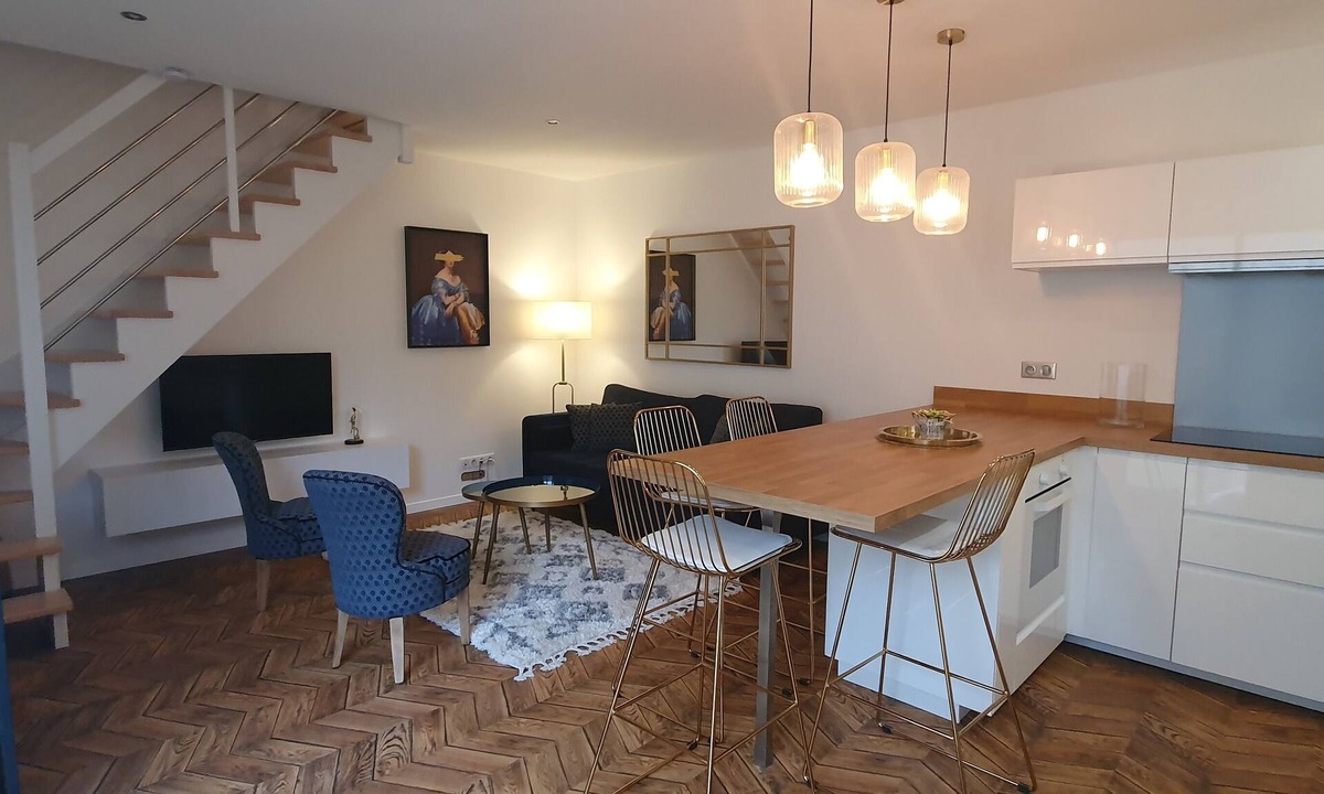 Tours House | O Tour's Angels "Rabelais"