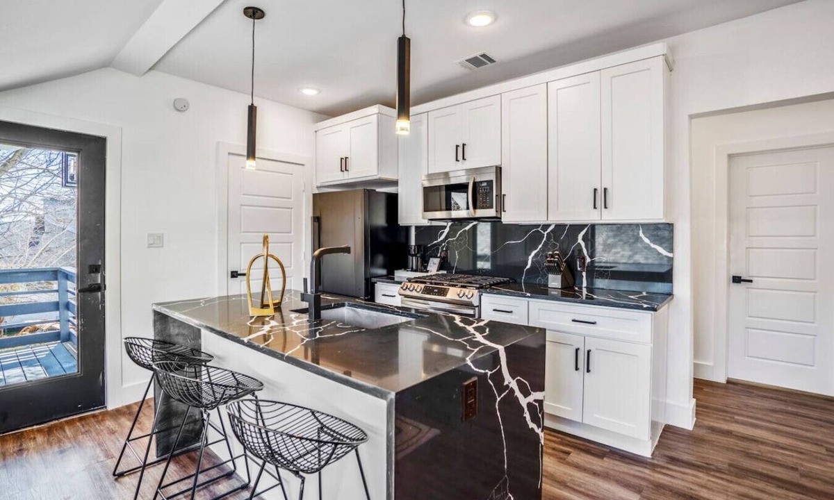 East Downtown Houston House | O4 -B · The O`Four, Eado Retreat - Unit B