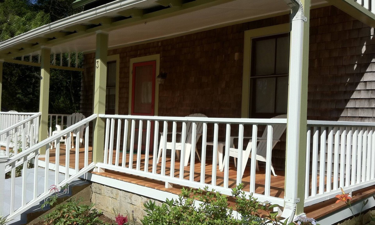 Oak Bluffs Cottage | Oak Bluffs Cottage - A Short Walk to the Beach!