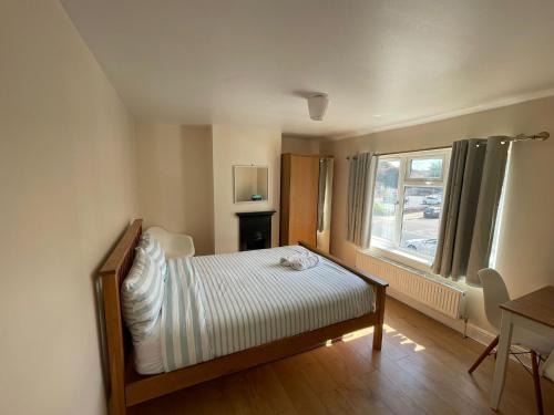 Oakleigh House | Oak