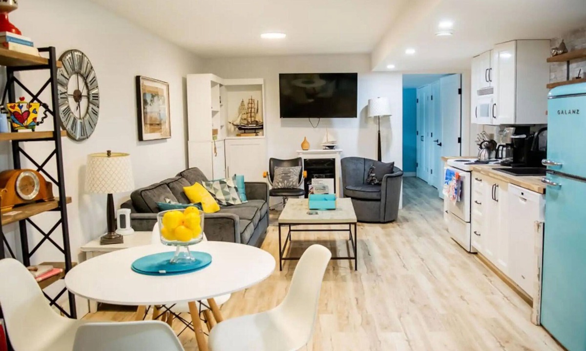 Oak Lake Apartment | Oak lake Beach Glamping, Golf, Beach basement apartment