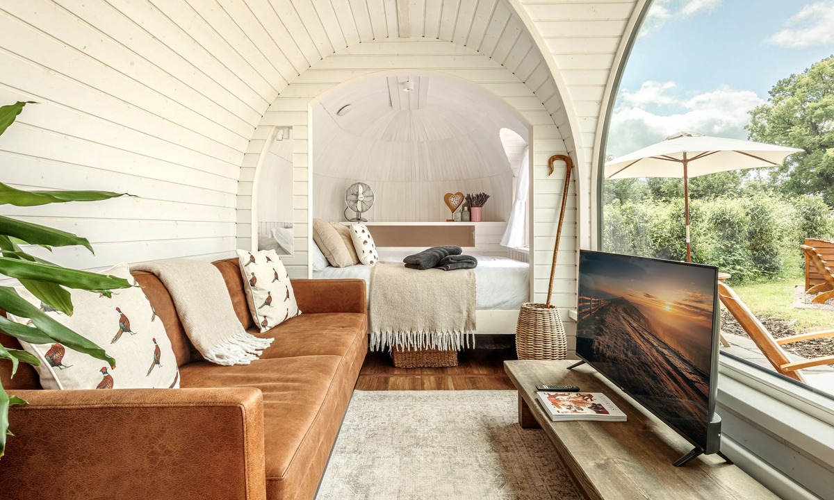 Cymau House | Oak Mead