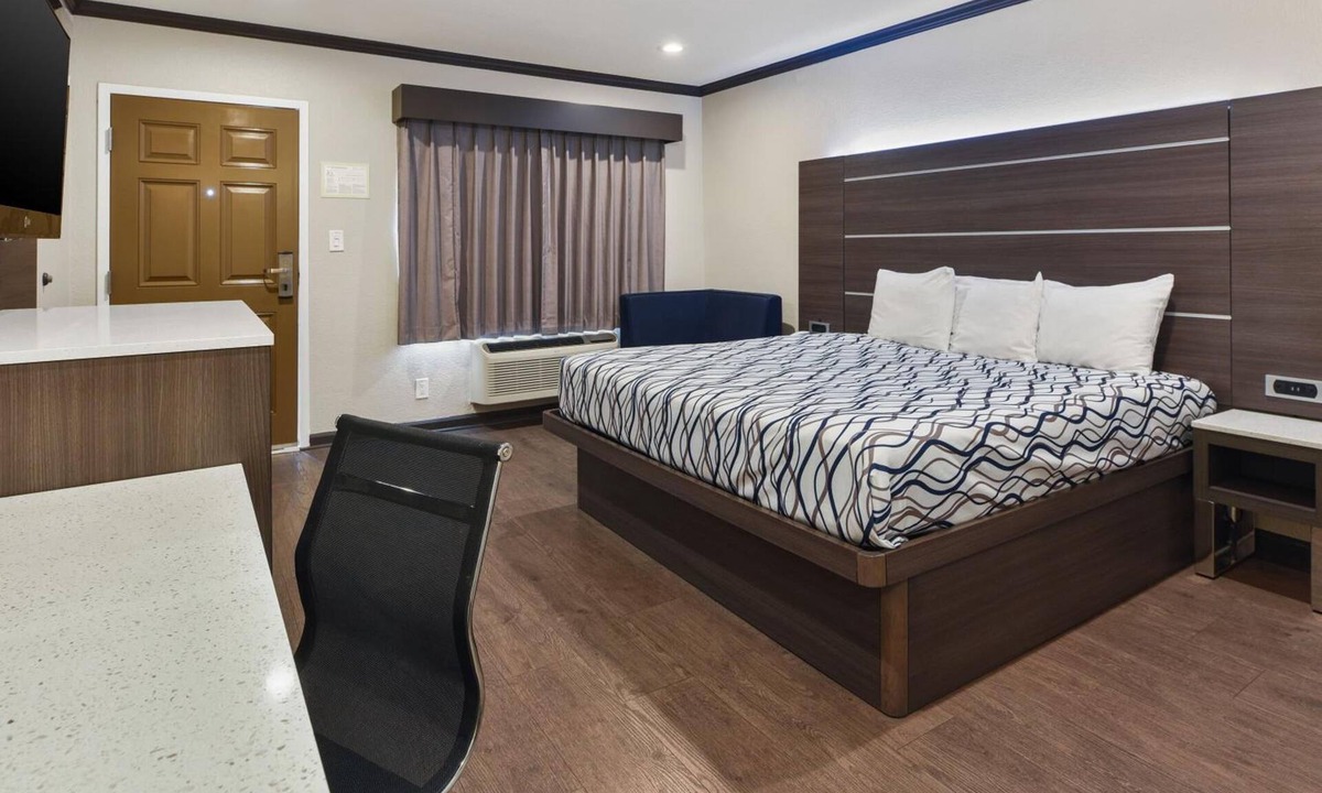 Monrovia Hotel | Oak Park Motel
