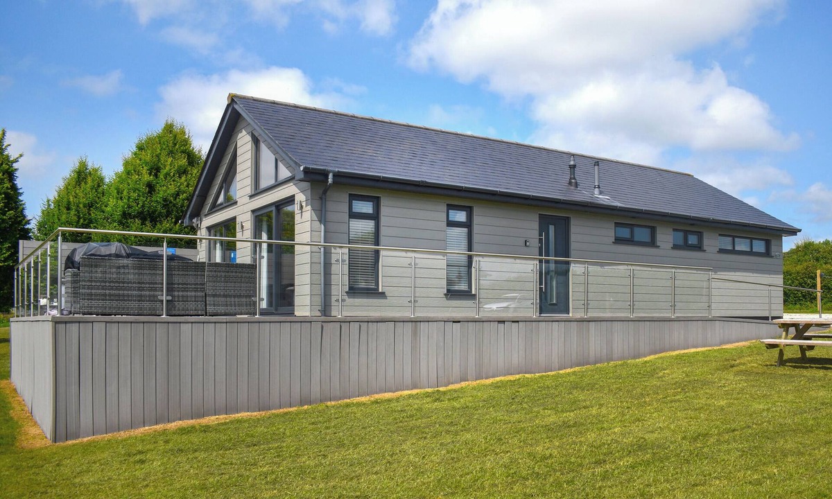 Morebath Cottage | Oak Park One - UK50062