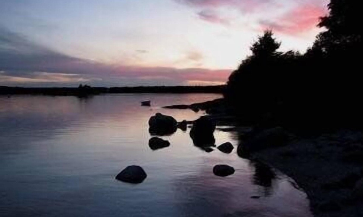 Deer Isle Cottage | Oak Point Cottage - Waterfront with a great beach