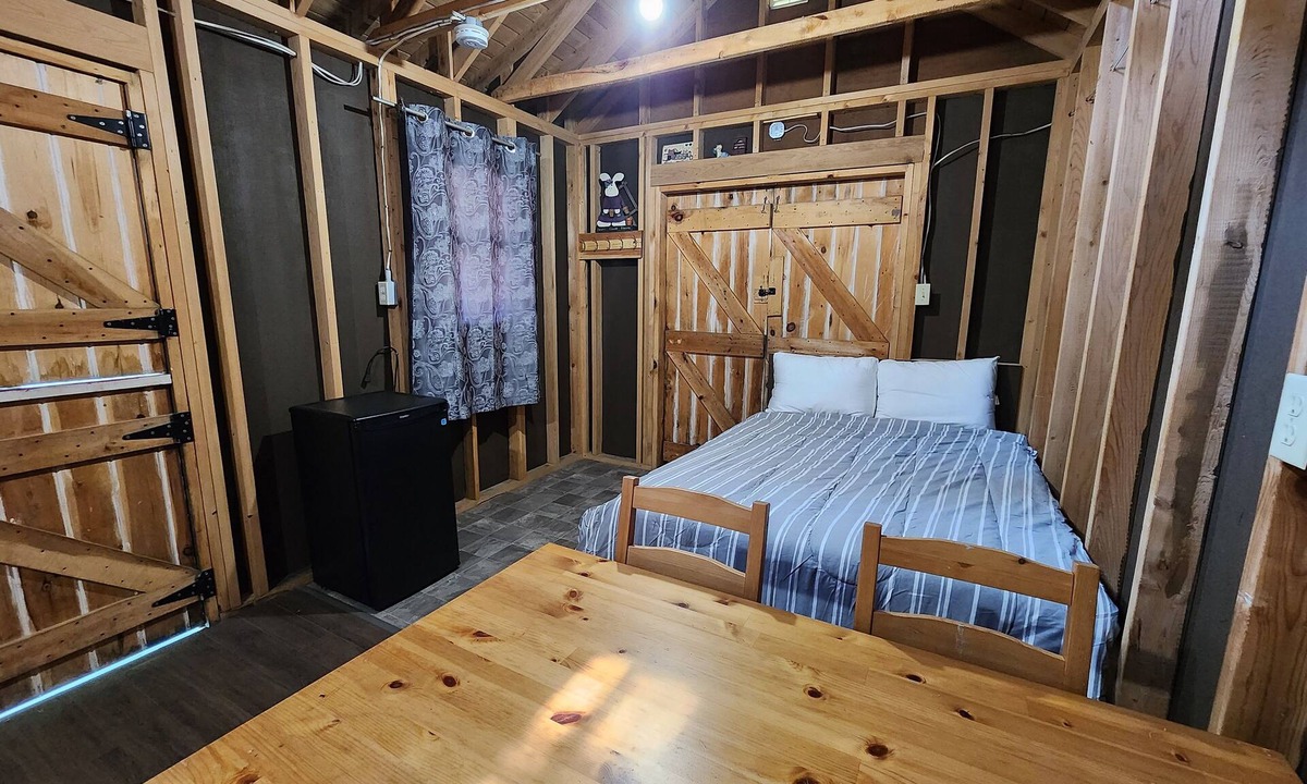 Lunenburg County Cabin | Oakhill Pines Campground