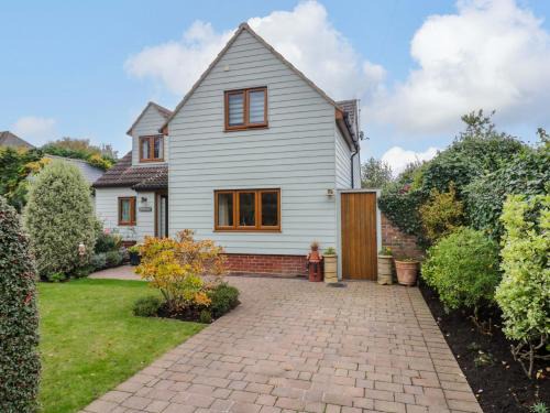 Layer Marney Apartment | Oakleaves