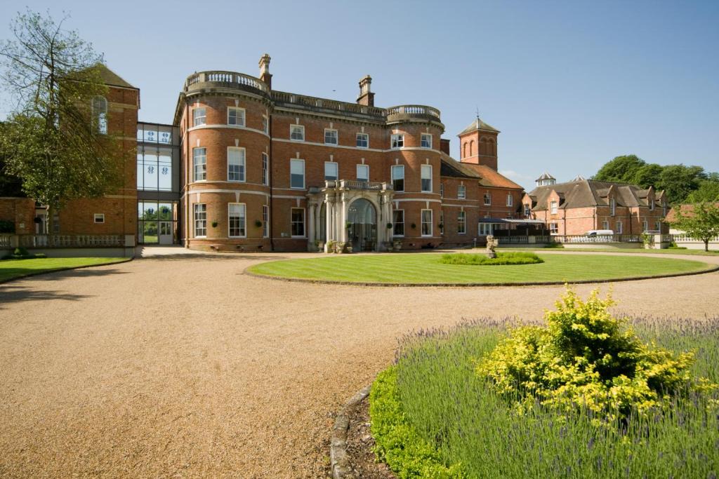 Oakley Hotel | Oakley Hall Hotel