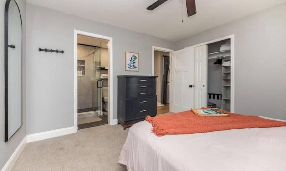 Roselawn Finance House | Oakley Oasis