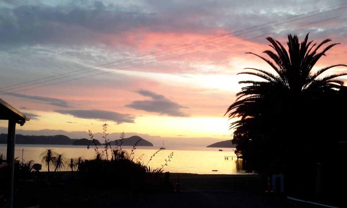 Coromandel Cabin | Oamaru Bay Tourist Park