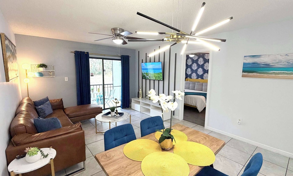 Titusville Apartment | Oasis #105 - Blue Bliss
