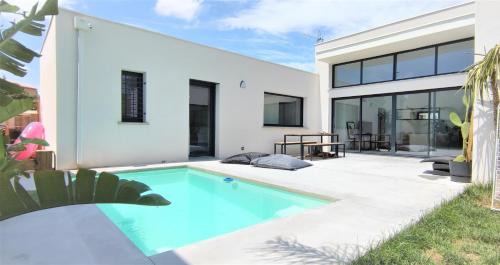Perpignan Villa | Oasis Blue Perpignan Canet